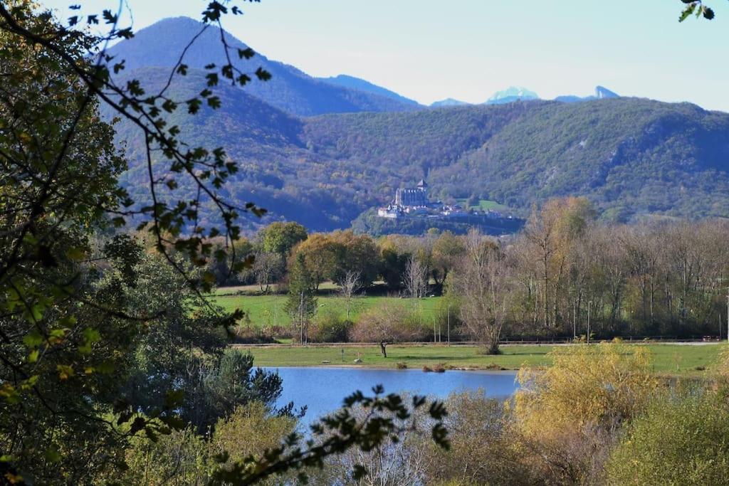 Cottage les Pyrénées au bord de l'eau Barbazan Extérieur photo